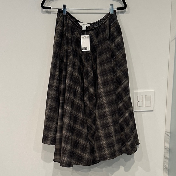 NWT H&M Fall25 Plaid Circle Skirt - Picture 2 of 10